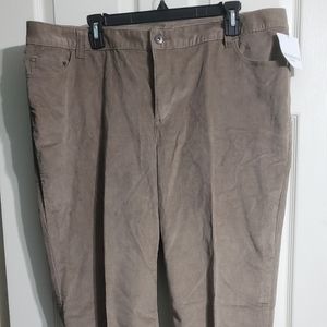 LIZ CLAIBORNE WOMAN, NWT, 18W, TAN/BEIGE, CAPRI/CROP, CORDUROY PANT